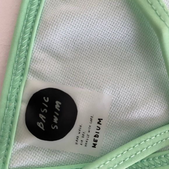 BASIC SWIM GREEN BIKINI TOP (M) - Picture 5 of 7